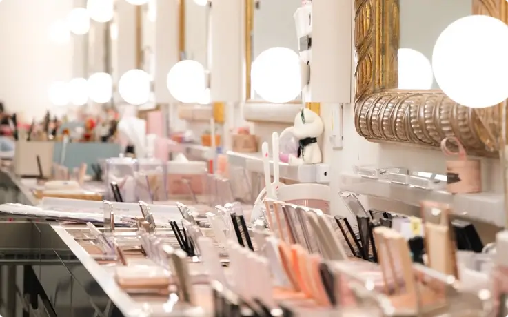 Makeup class facilities at Jenny House