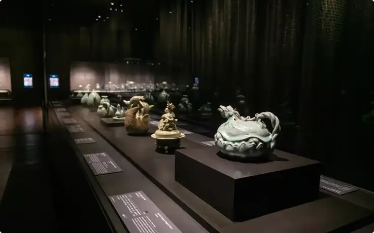 Exhibition of ceramics at the National Museum of Korea