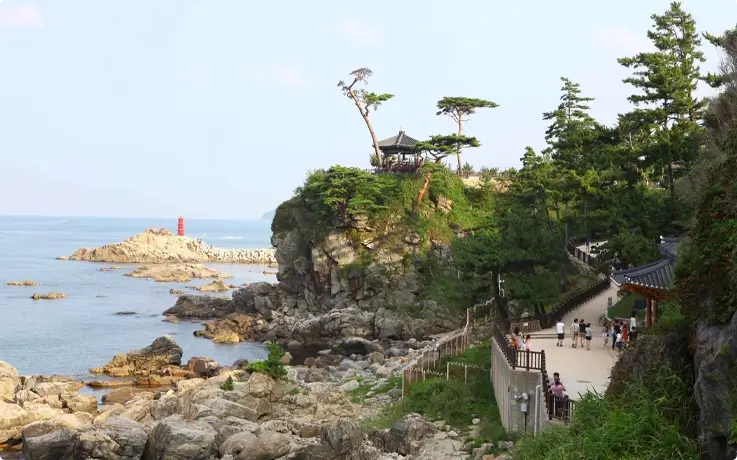 Naksansa Temple in Gangwondo