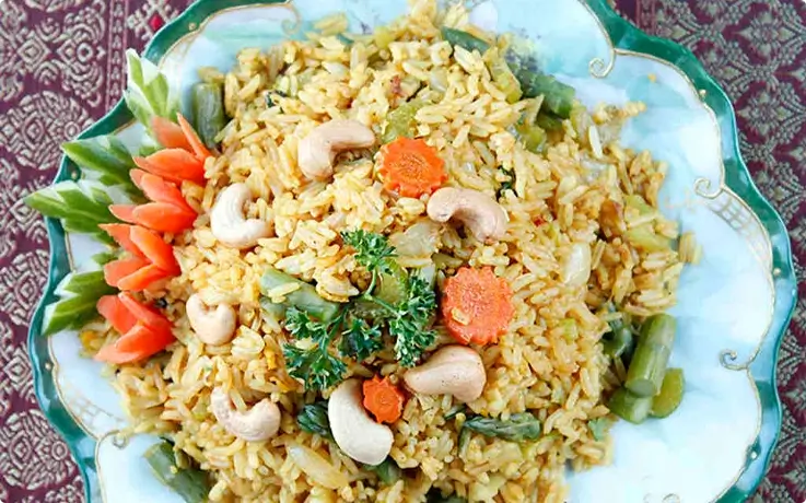 Vegan fried rice at vegan cooking class in Chiang Mai by Mai Kaidee