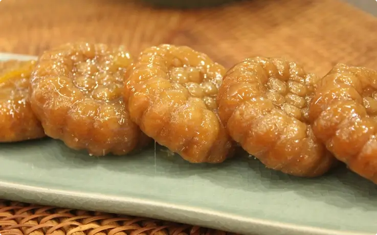 Finished yakgwa made in Rasunjae academy in Gyeongju