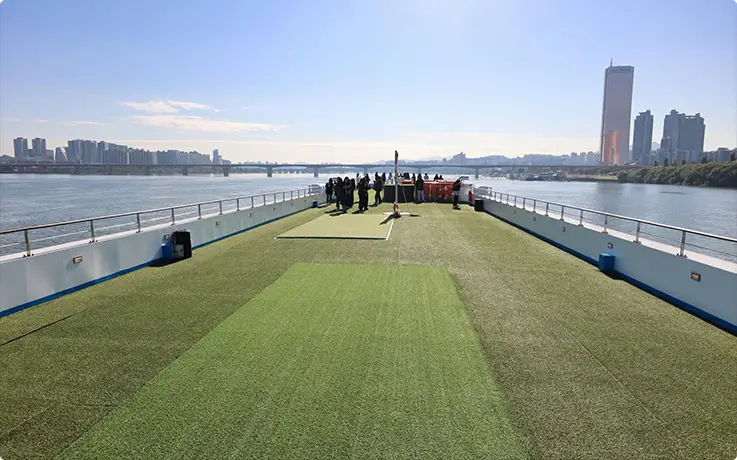 Top deck of Hi! Seoul, Hangang River Cruise in Yeouido