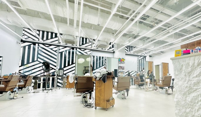 Seoul Hair Salon in Myeongdong (Park Jun Beauty Lab)