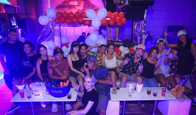 Phuket Nightlife Tour: Bar Crawl (+ Transfer option) (Join-in/Private)
