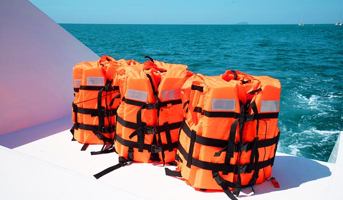Pattaya 3 Islands Tour by Ultimate Party Catamaran (+ Snorkeling/Lunch) (+ Hotel Transfer option)