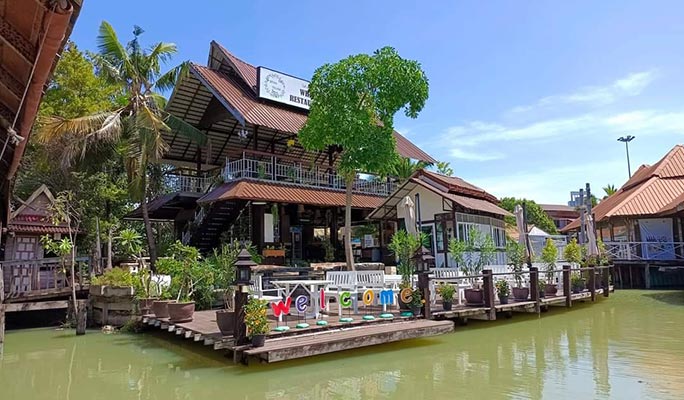 Pattaya Floating Market Half Day Tour (Morning/Afternoon) (+ Hotel Transfer)