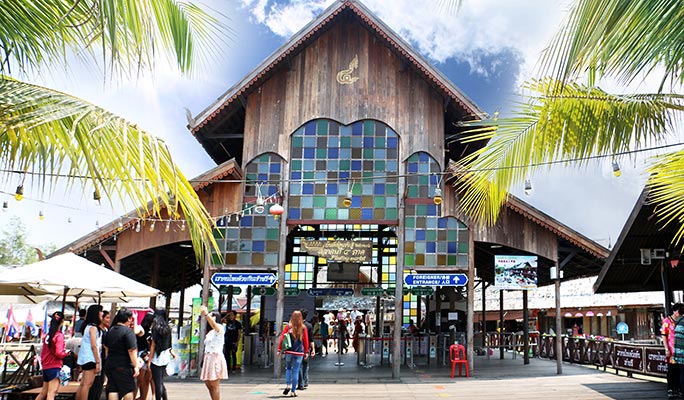 Pattaya Floating Market Half Day Tour (Morning/Afternoon) (+ Hotel Transfer)