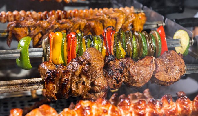 Pattaya Hard Rock Hotel BBQ Dinner Buffet at Starz Diner (+ Foam party option)