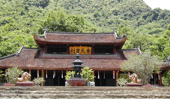 Perfume Pagoda 1 Day Tour (+transfer/lunch) - from Hanoi