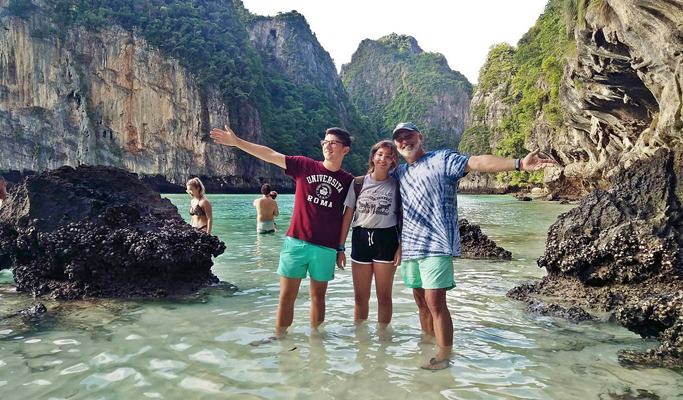 Phi Phi Islands & Krabi 4 Islands Early Bird Tour by Speedboat (+Thai Lunch/Snorkeling) - from Krabi