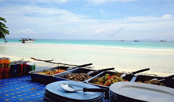 Phi Phi Islands & Krabi 4 Islands Early Bird Tour by Speedboat (+Thai Lunch/Snorkeling) - from Krabi