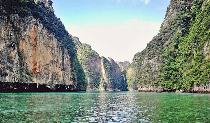 Phi Phi Islands & Krabi 4 Islands Early Bird Tour by Speedboat (+Thai Lunch/Snorkeling) - from Krabi