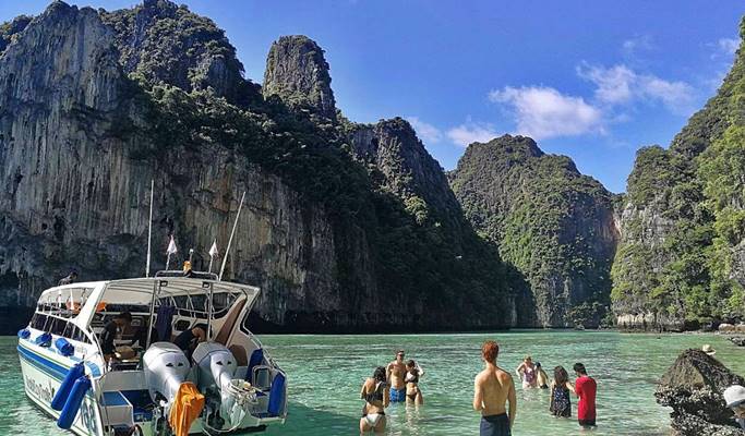 Phi Phi Islands & Krabi 4 Islands Early Bird Tour by Speedboat (+Thai Lunch/Snorkeling) - from Krabi