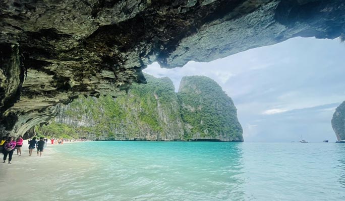 Phi Phi Islands 1 Day Tour by Speedboat (+Lunch/Snorkeling) - From Krabi (+ Hotel Transfer option)