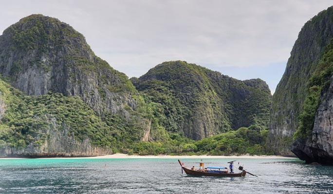 Phi Phi Islands 1 Day Tour by Speedboat (+Lunch/Snorkeling) - From Krabi (+ Hotel Transfer option)
