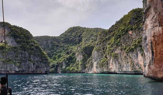 Phi Phi Islands 1 Day Tour by Speedboat (+Lunch/Snorkeling) - From Krabi (+ Hotel Transfer option)