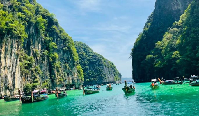 Phi Phi Islands 1 Day Tour by Speedboat (+Lunch/Snorkeling) - From Krabi (+ Hotel Transfer option)