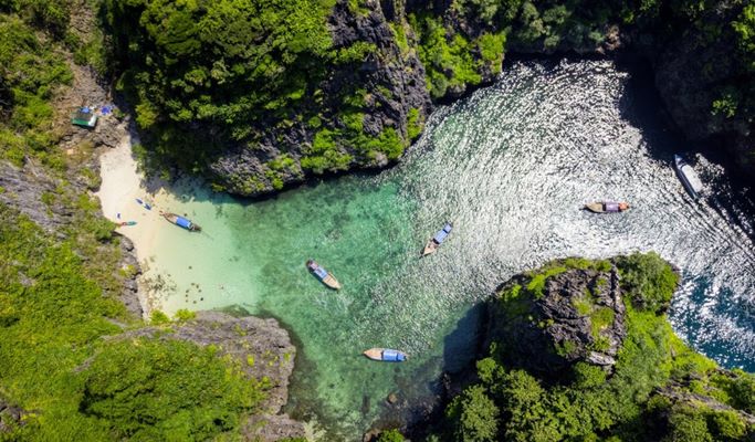 Phi Phi Islands Private Tour (+ Snorkeling) (+ Lunch option) by Long-tail Boat - from Phi Phi Don (Full Day / Half Day)