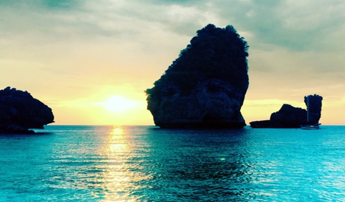 Antrek Phi Phi Don Island Trekking (+Dinner) - from Koh Phi Phi Don Island