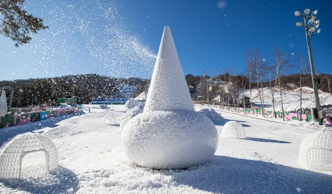 スキー/スノーボード/雪ソリ1日ツアー： フェニックス（Phoenix）パークスキーリゾート