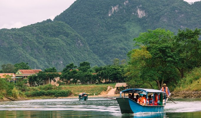 Phong Nha Cave & La Vang Church 1 Day Tour - from Hue City
