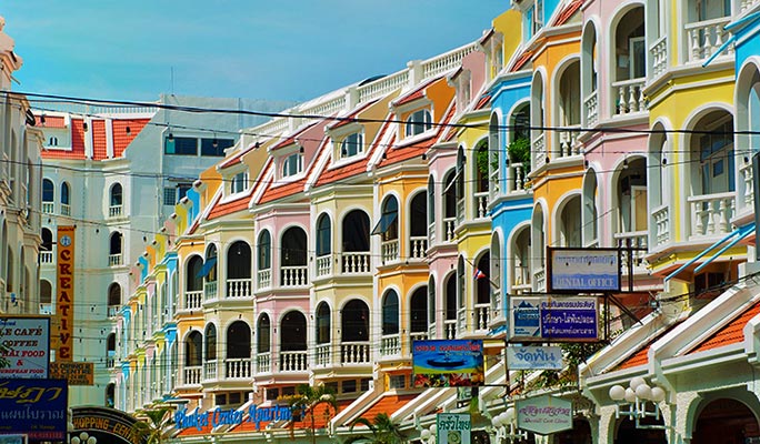 Phuket 1 Day City Highlights Tour: Cafe + Karon Viewpoint + Yanui Beach + Wat Chalong + Phuket Old Town + Night Market  (+ Hotel Transfer)