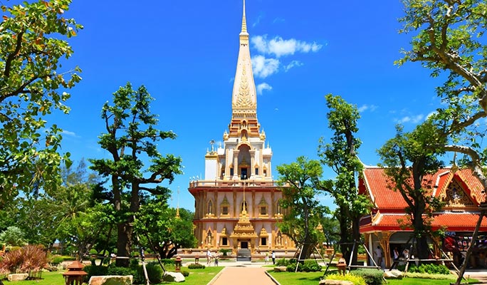 Phuket 1 Day Guided City Tour: Old Town + Chalong Temple + Night Market (+ Hotel Transfer)