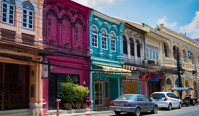 Phuket 1 Day Guided City Tour: Old Town + Chalong Temple + Night Market (+ Hotel Transfer)