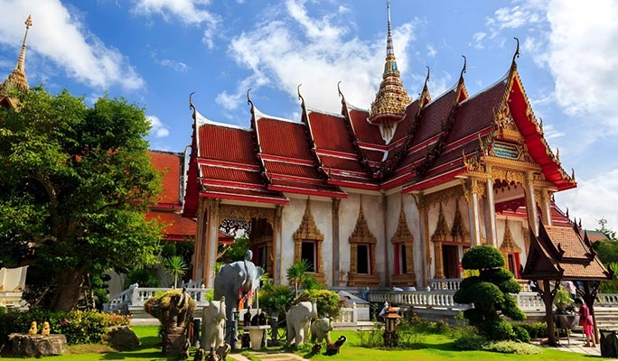 Phuket 1 Day Guided City Tour: Old Town + Chalong Temple + Night Market (+ Hotel Transfer)