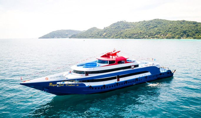 Phuket ↔ Phi Phi Islands Ferry Transfer (by Jet Cruiser + Hotel Transfer in Phuket)