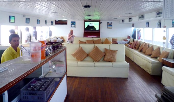 Phuket ↔ Phi Phi Islands Ferry Transfer (by Jet Cruiser + Hotel Transfer in Phuket)