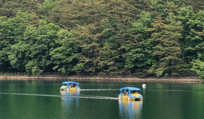 Pocheon Sanjeong Lake + Bidulginang Cascade + Herb Island (+ Apple/Strawberry Farm options) 1 Day Tour - from Seoul