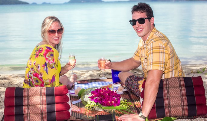 Private Picnic Lunch Tour at Koh Taen / Koh Mudsum by Long-tail Boat (+Snorkeling) - from Koh Samui