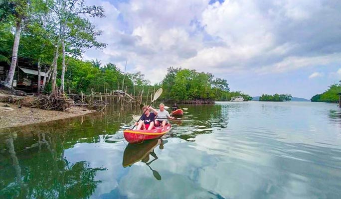 Private Snorkeling Tour in Khao Na Yak by Longtail boat (+ Hotel Transfer) - From Khao Lak