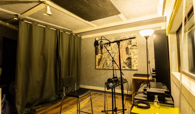 [Trazy Local Host] Pursue Your Dream as an Artist: Produce & Record Your Own Song
