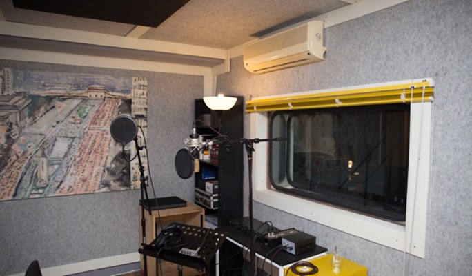 [Trazy Local Host] Pursue Your Dream as an Artist: Produce & Record Your Own Song