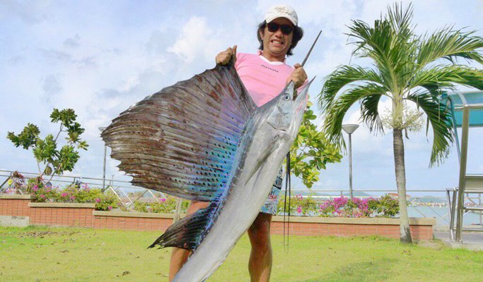 Racha Yai Island Fishing Tour (+Lunch/Snorkeling) – from Phuket