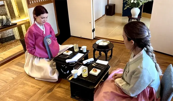 在北村樂古齋韓屋穿韓服體驗韓國傳統酒品品飲或茶禮