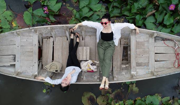 Red Lotus Flower Market Half Day Tour (+ drone photo shoot / boat ride) - from Bangkok