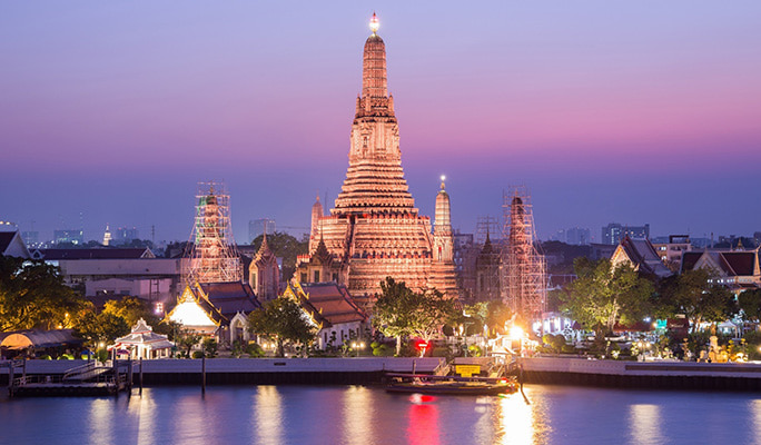 Riverside Carnival Dinner Cruise by Riverside Bangkok Hotel (+ International & Thai Seafood Buffet)