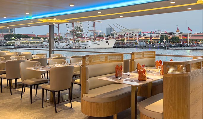 Royal Galaxy Dinner Cruise in Bangkok (+ International/ Thai Buffet)