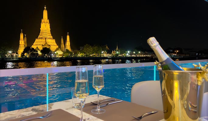 Royal Galaxy Dinner Cruise in Bangkok (+ International/ Thai Buffet)