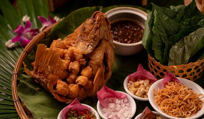 4-Course Thai Dinner at Salathip Thai Restaurant in Shangri-La Hotel Bangkok