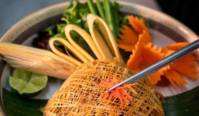 4-Course Thai Dinner at Salathip Thai Restaurant in Shangri-La Hotel Bangkok