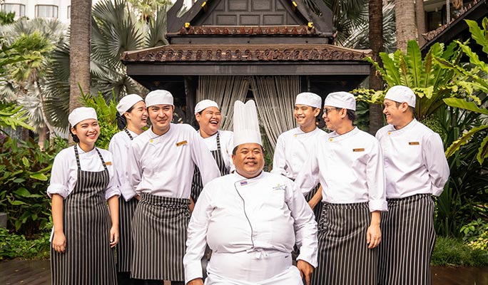 4-Course Thai Dinner at Salathip Thai Restaurant in Shangri-La Hotel Bangkok