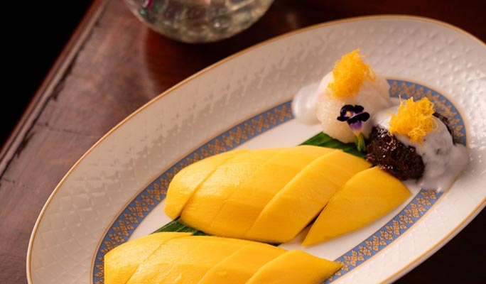4-Course Thai Dinner at Salathip Thai Restaurant in Shangri-La Hotel Bangkok