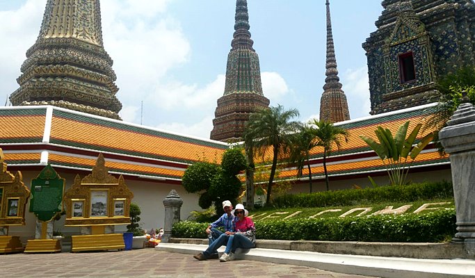 Highlights of Bangkok City Selfie Tour (Half Day)
