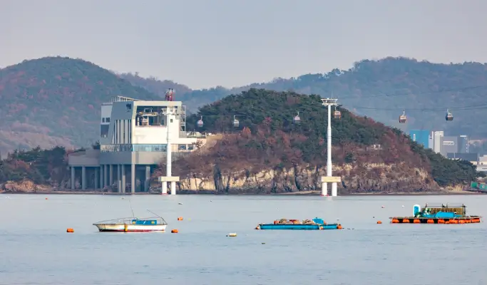 Seohaerang Jebu Marine Cable Car + Starfield Suwon + Gwangmyeong Cave 1 Day Tour - from Seoul (EG Tour)