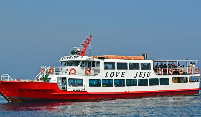 Seongsan Ilchulbong & Udo Island Ferry Cruise in Jeju Island - Trazy ...