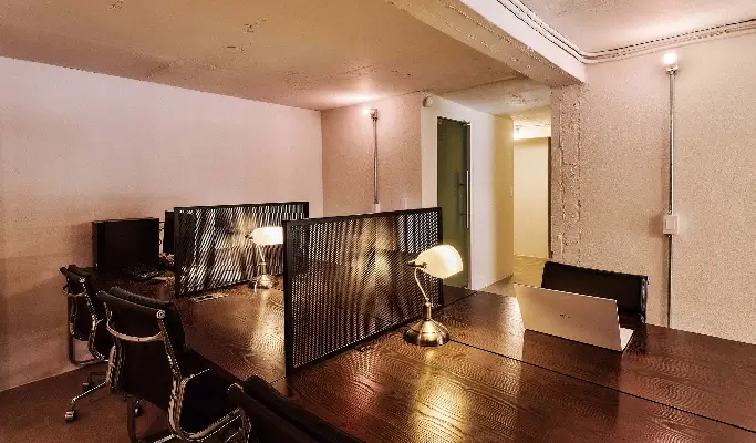 Seoul Coworking Space near Hongik Univ. Station (Hourly or Weekly Pass Options)